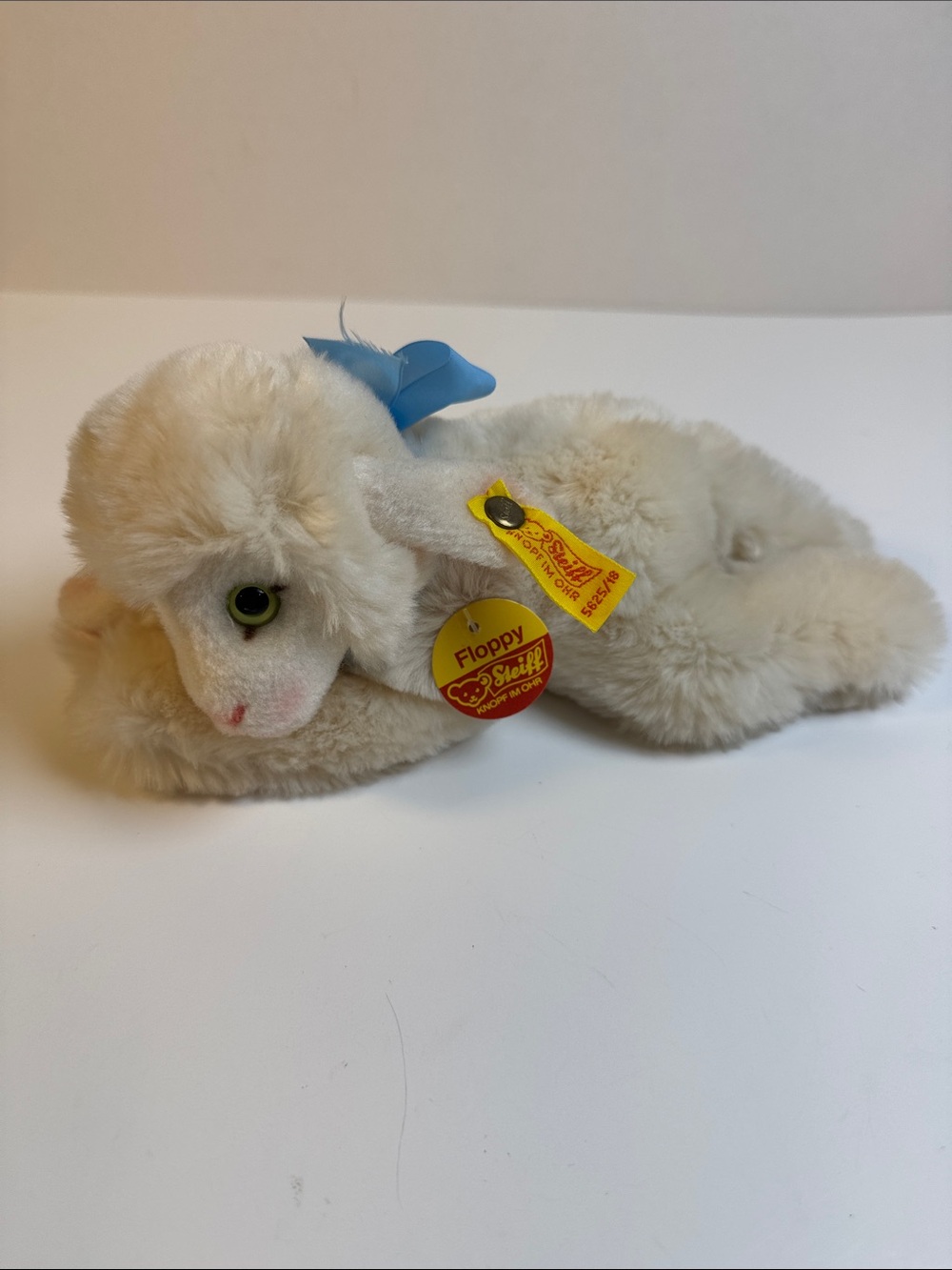 Steiff Floppy Lamb 5625/18 Laying Down Plush Button